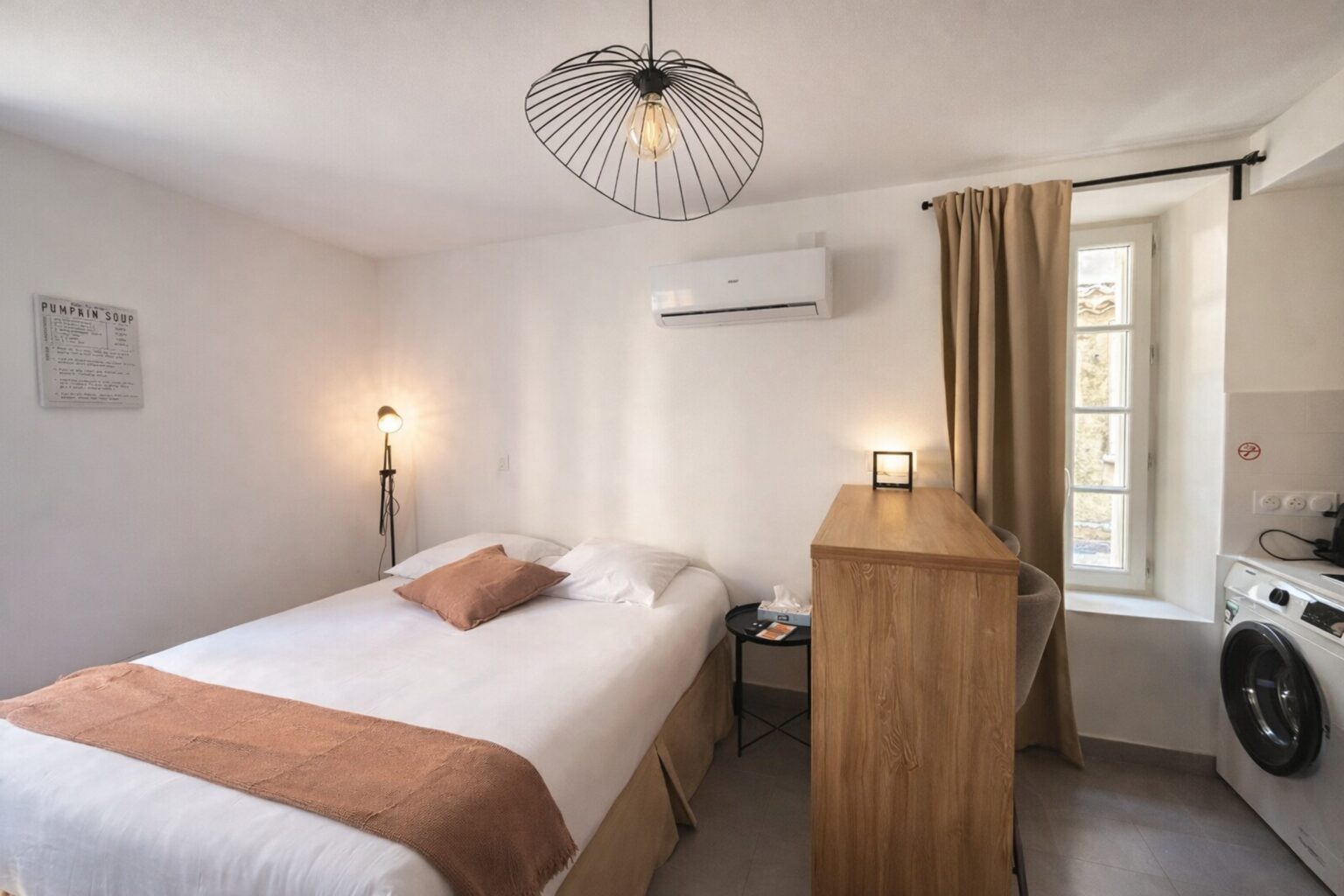 confort-101-hotel-velaux-location-appartement-velaux-hotel-bnb-locations-saisonnieres-chambre-classique-026d8fbc-88a8-4205-ba18-ebda5edc49ea