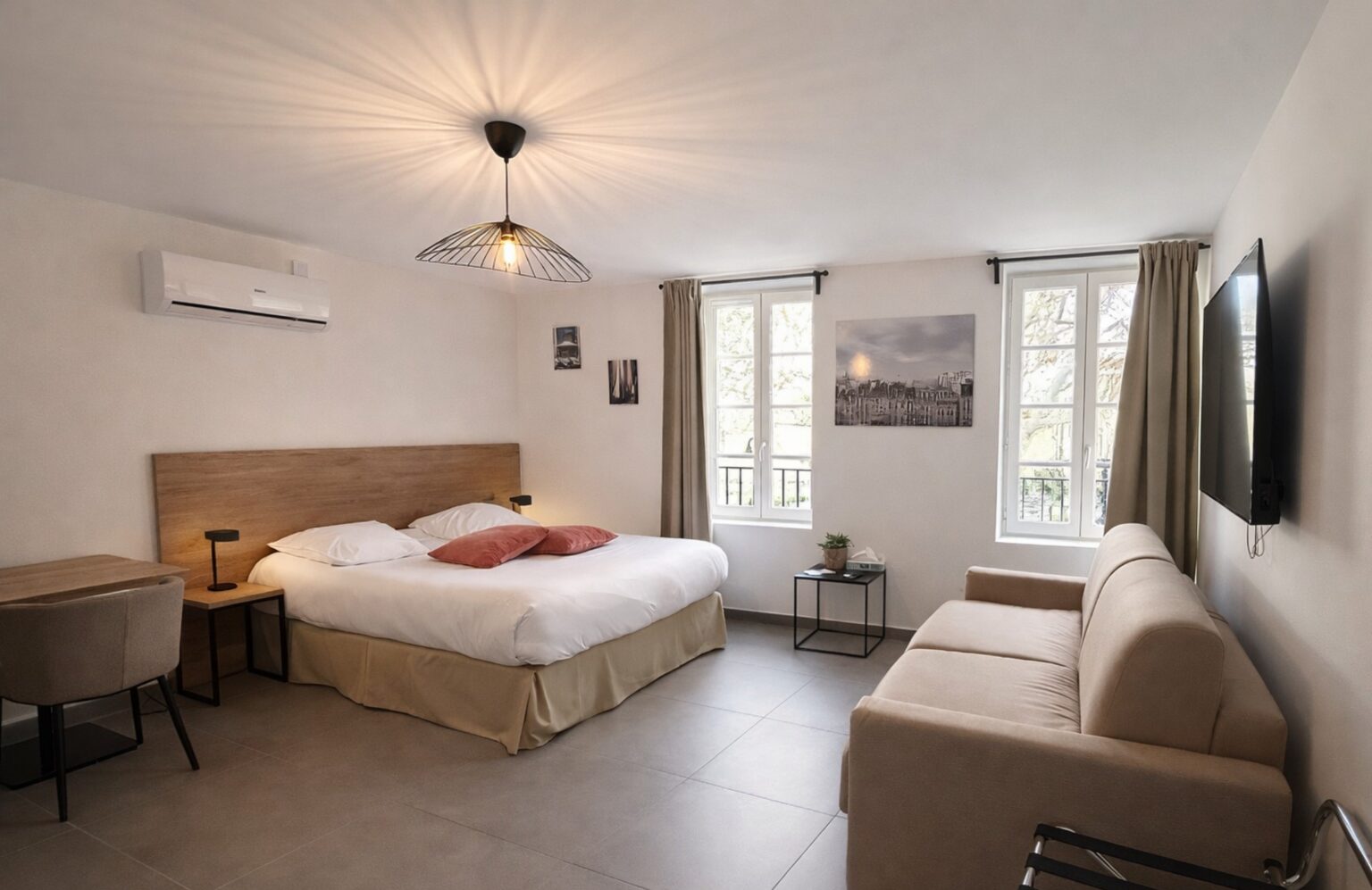 elegance-102-hotel-velaux-location-appartement-velaux-hotel-bnb-locations-saisonnieres-studio-deluxe-2-dc7739f3-3bee-46fb-af66-544d253d1ae9-copie