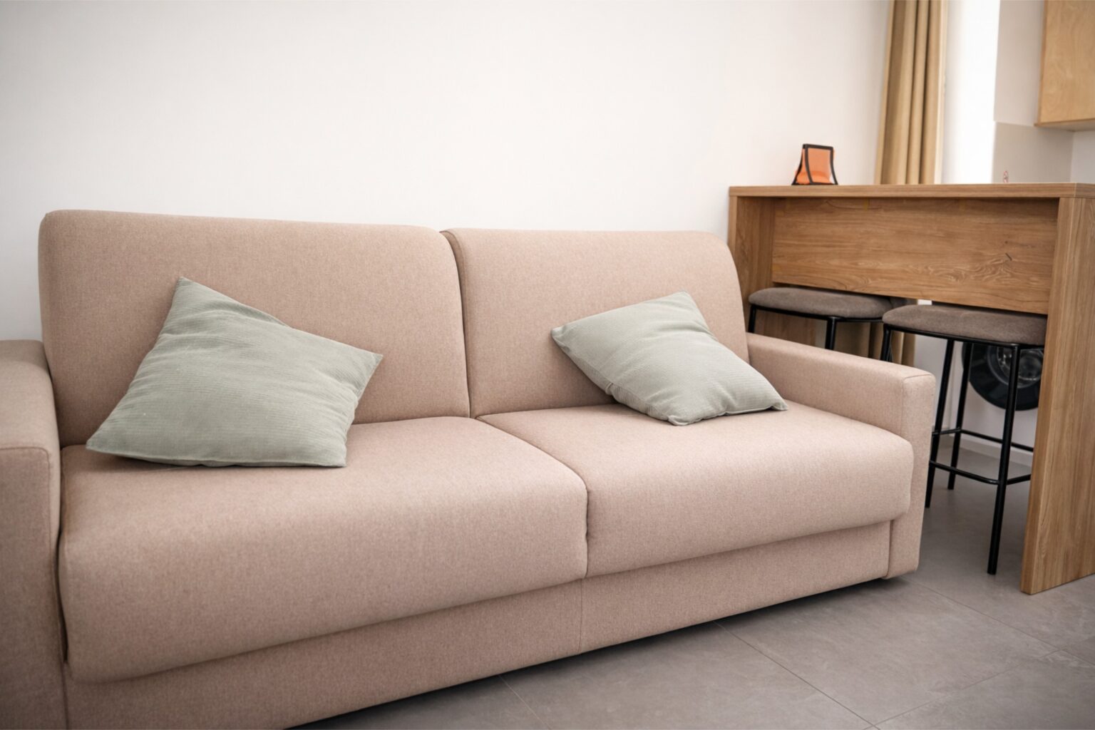 standard-301-hotel-velaux-location-appartement-9b11a1c2-bd08-48fb-a952-ef7fd26e4e26